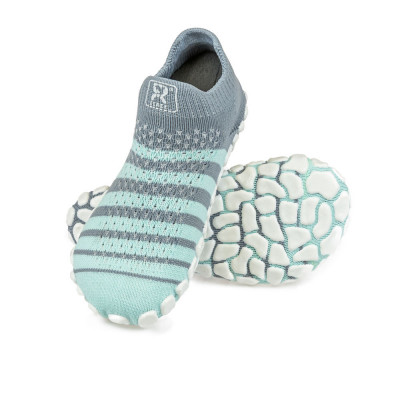 Dospělácké ponožkoboty - měkké, teplé a bezpečné pro chůzi