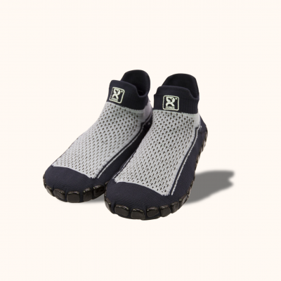 Juniorské ponožkoboty - měkké, teplé a bezpečné pro vaši chůzi