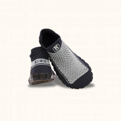 Juniorské ponožkoboty - měkké, teplé a bezpečné pro vaši chůzi